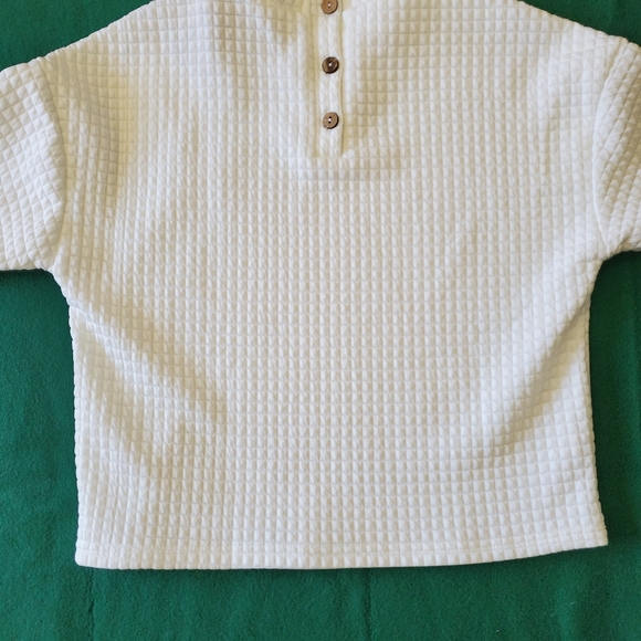 Pure white adorable waffle knit top - Picture 9 of 13